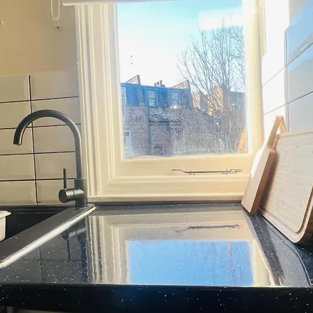 Harry Potter 9 3/4 Flat Apartment London Exterior photo